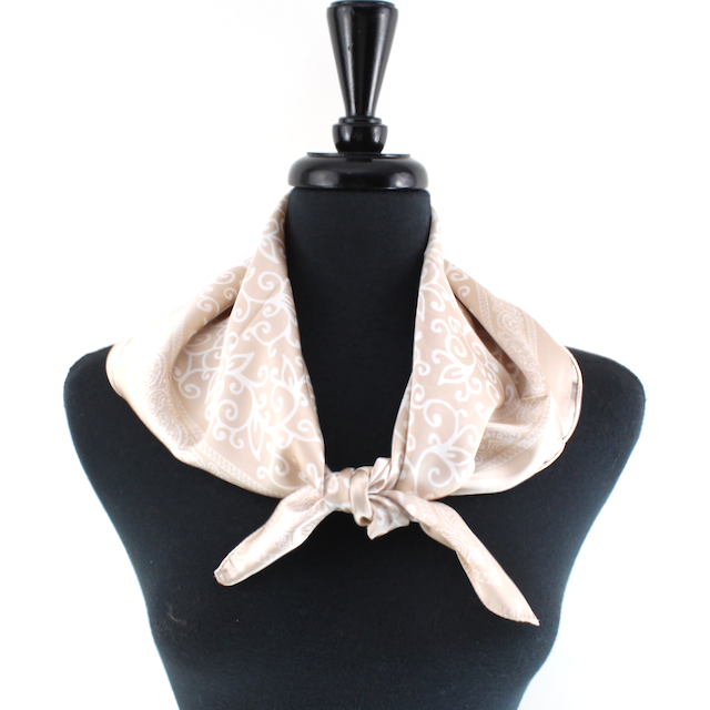 S25189 Lightweight Square Scarf