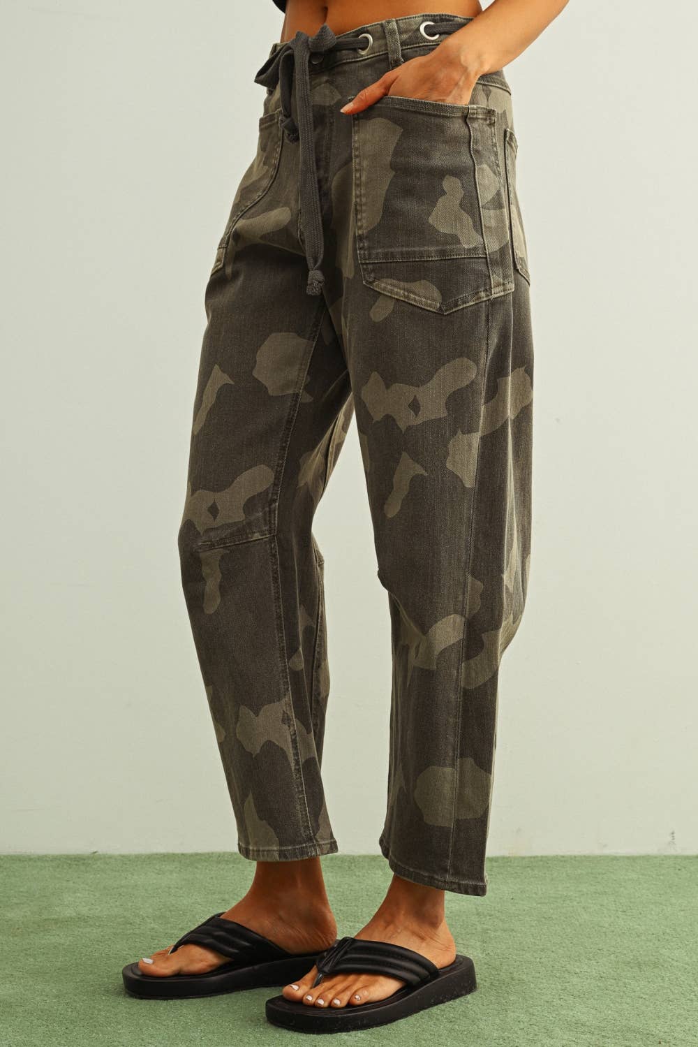 P6666   CAMOUFLAGE PRINT WITH BELT PANTS
