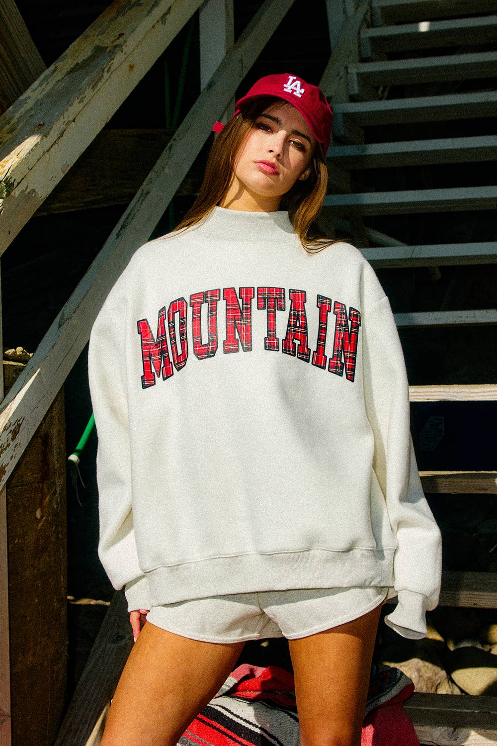 'LAKE & MOUNTAIN' Mock-neck Sweatshirt