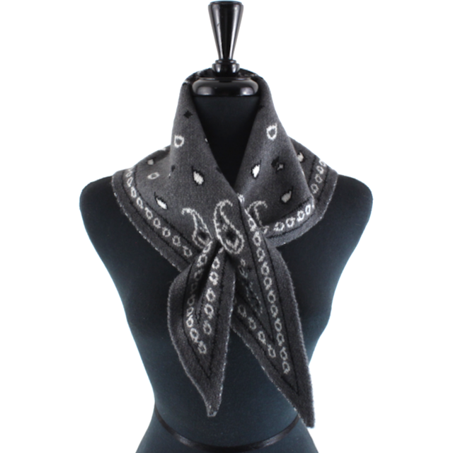 S26324 Pull-Through Polyester Triangle Scarf