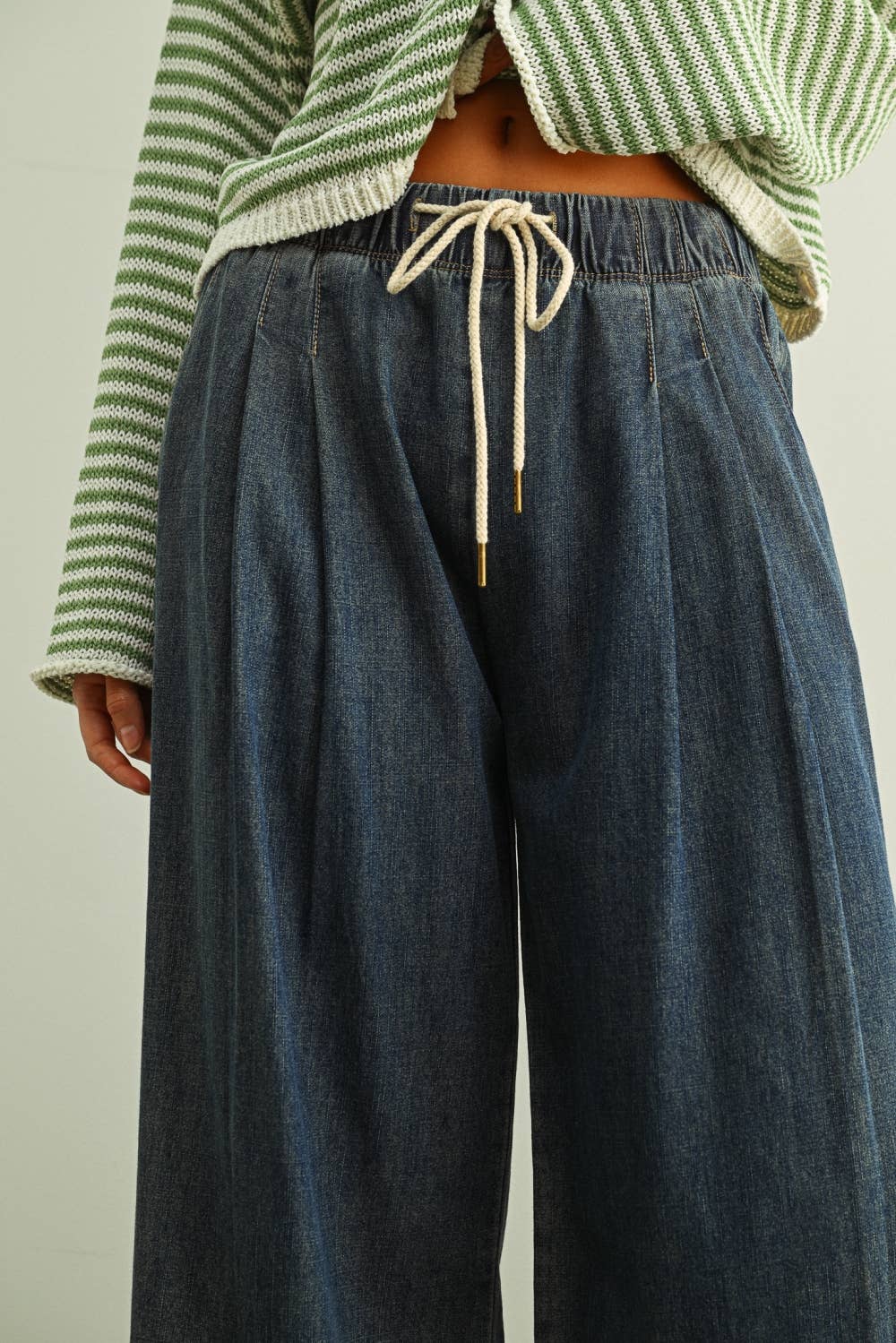 STRAIGHT WIDE LEG WITH ELASTIC PANTS