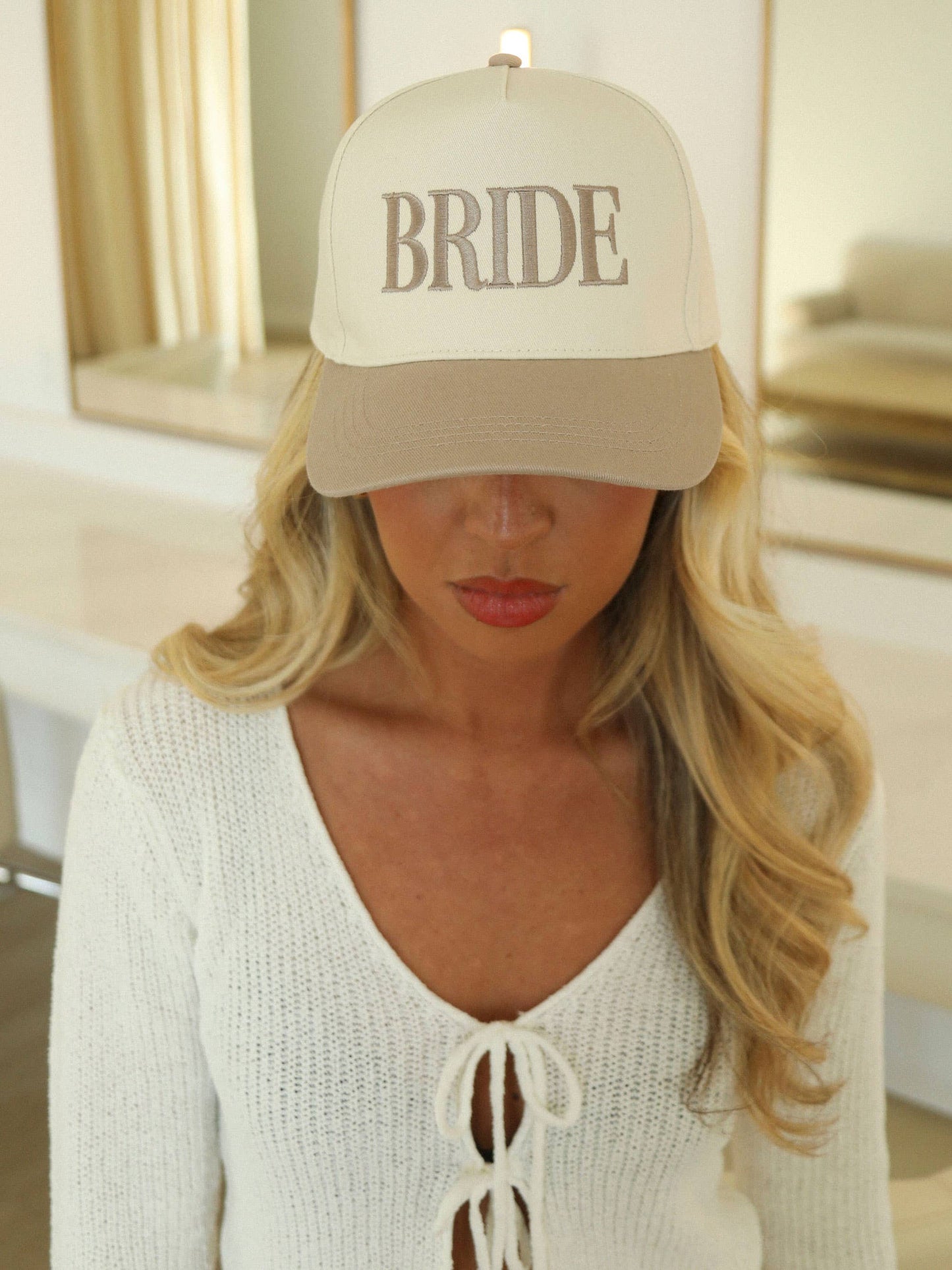 F+S: BRIDE TWO TONE TRUCKER