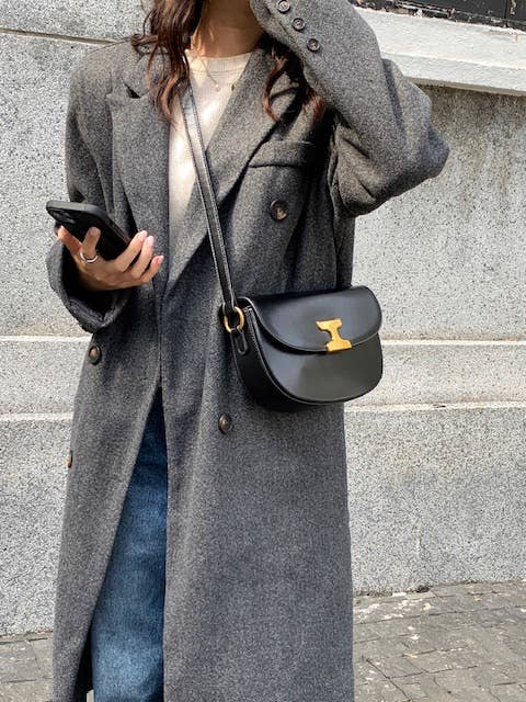 P24023 Shoulder Bag
