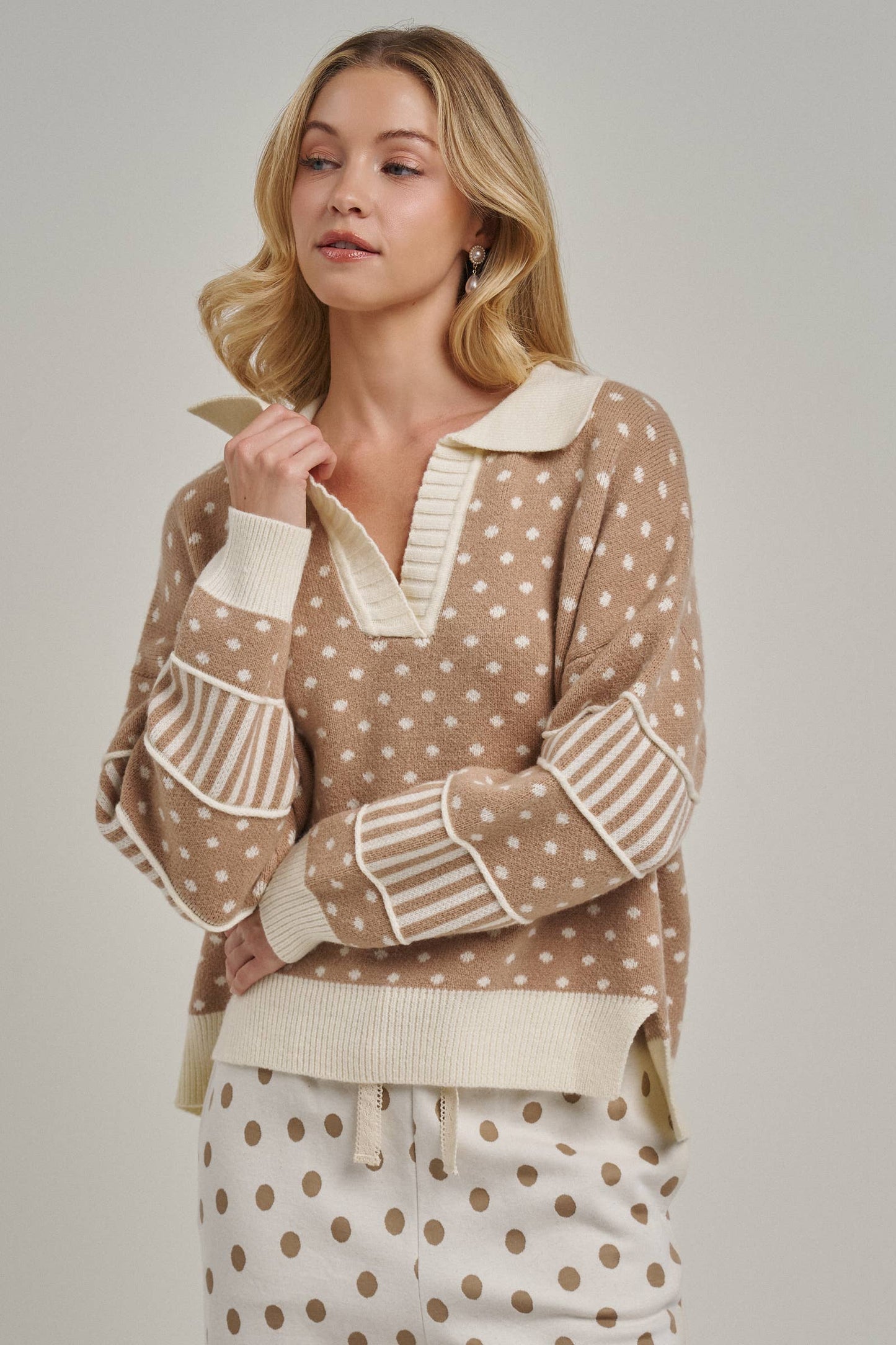 LOOSE FIT POLA DOT FALL SWEATER TOP