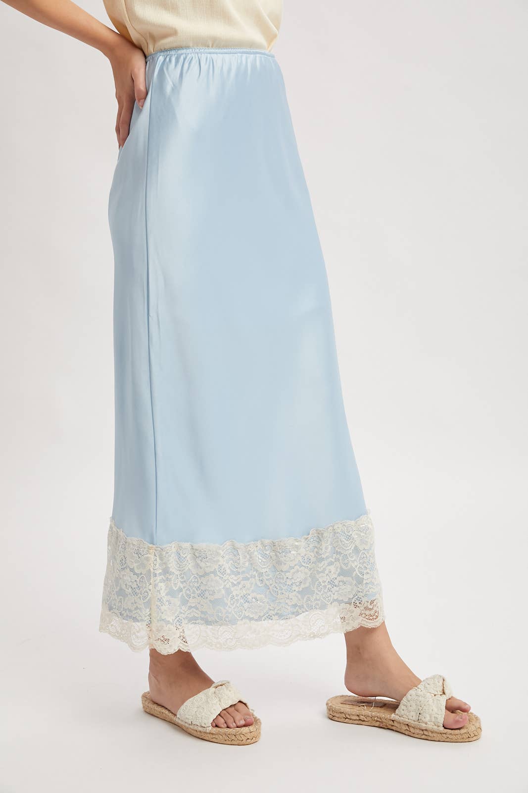 LACE TRIM SATIN MIDI SKIRT
