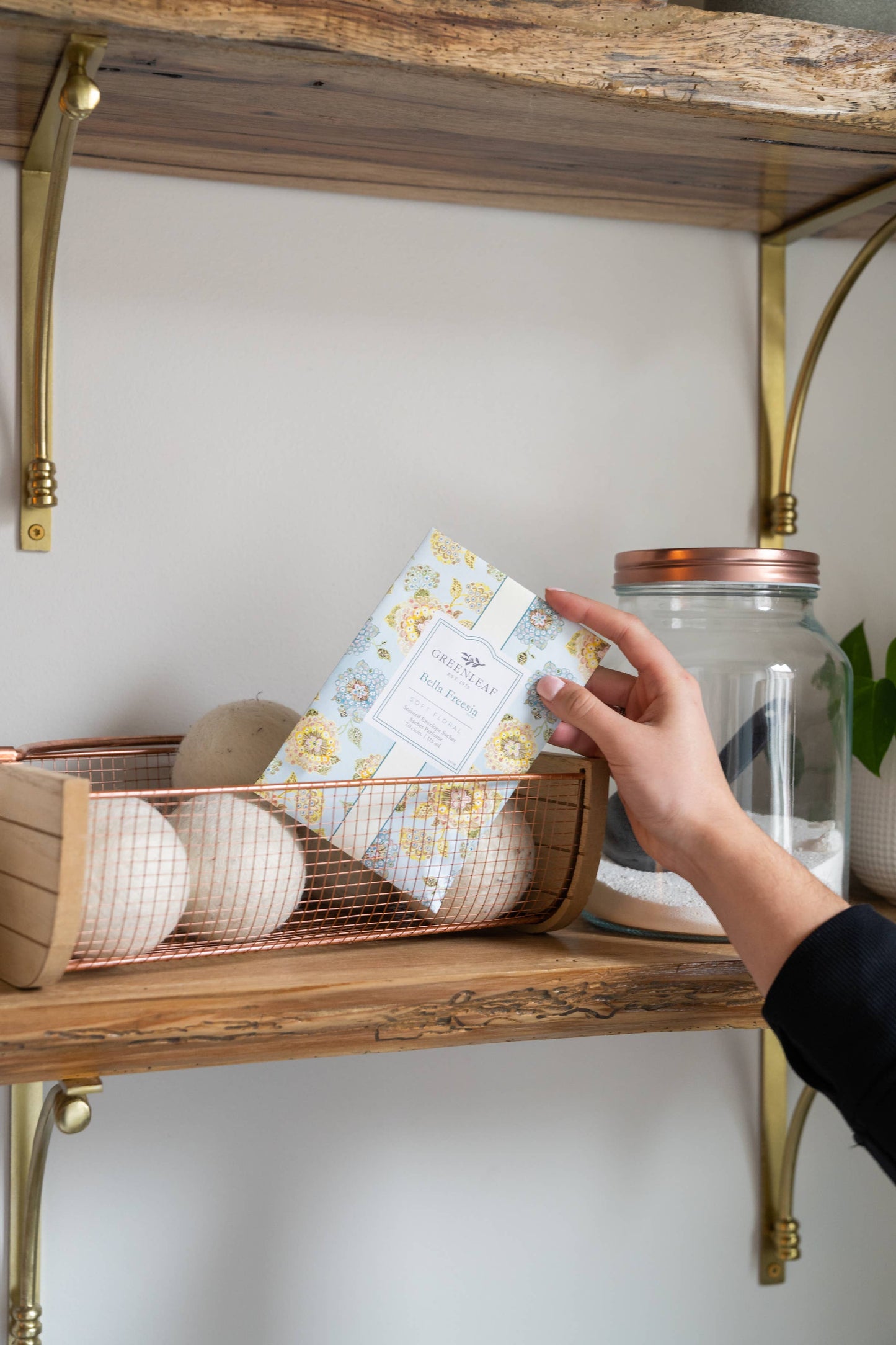 Bella Freesia Large Sachet