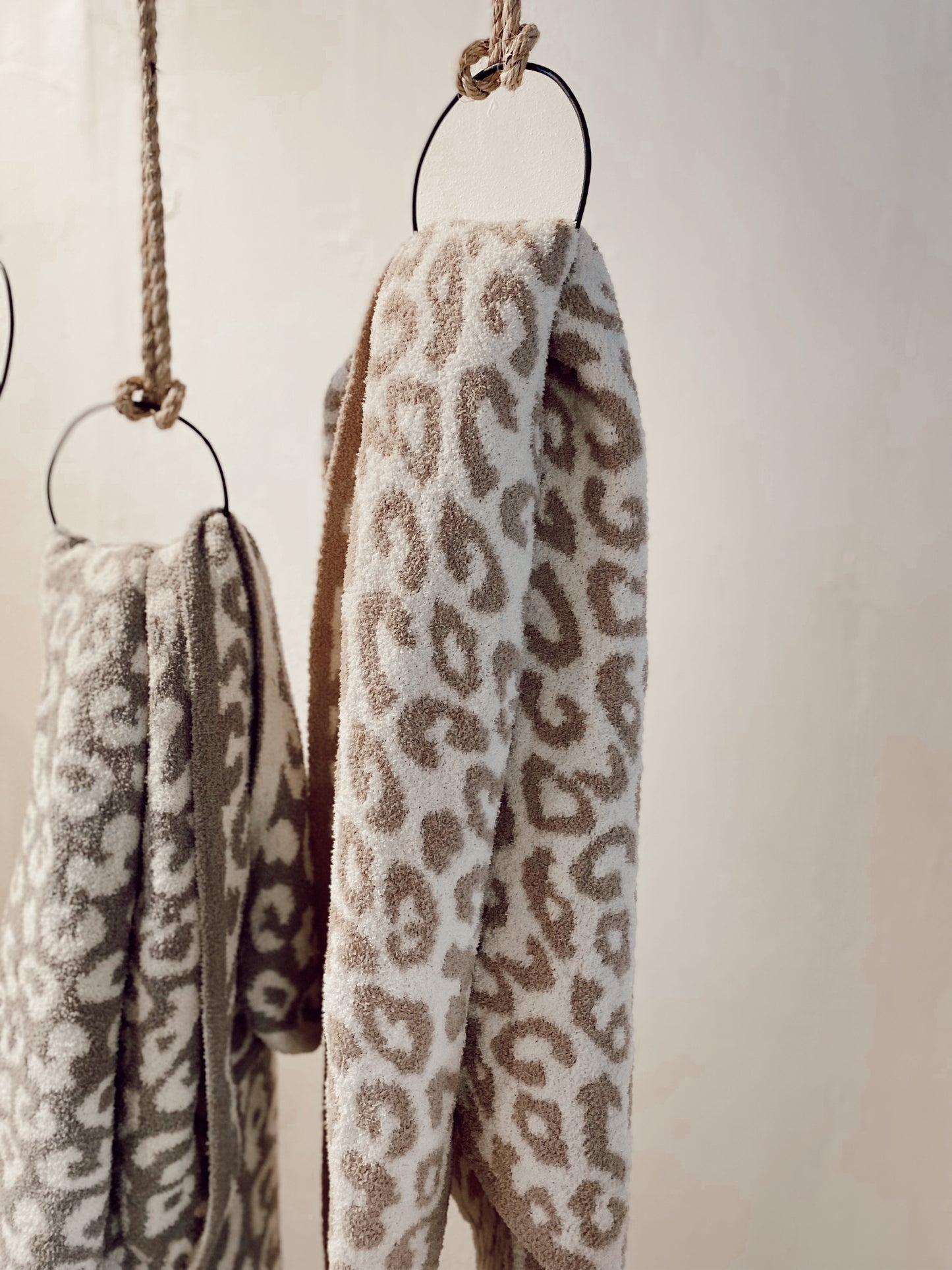 Leopard Dream Blanket- Gray